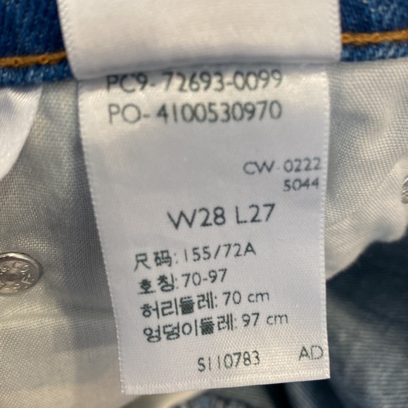 Levi’s Ribcage Straight Ankle - Picture 11 of 13